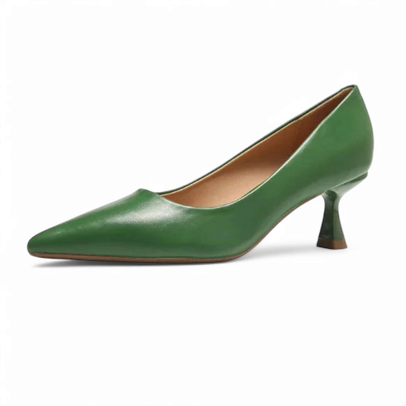 Green pump with pointed toe and low kitten heel, side profile on white