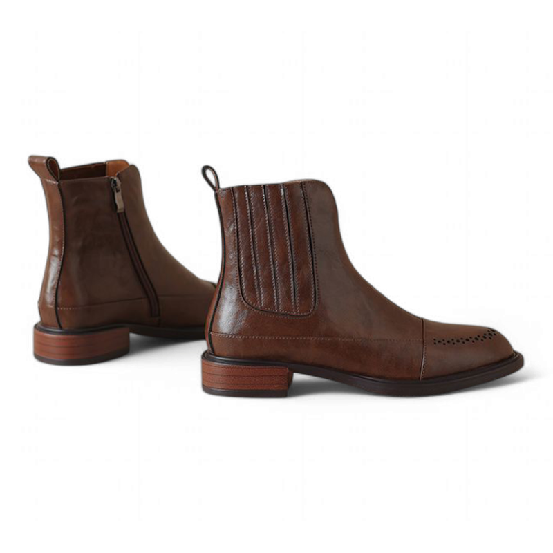 Men’s Chelsea boots in brown with round toe and medium heel

