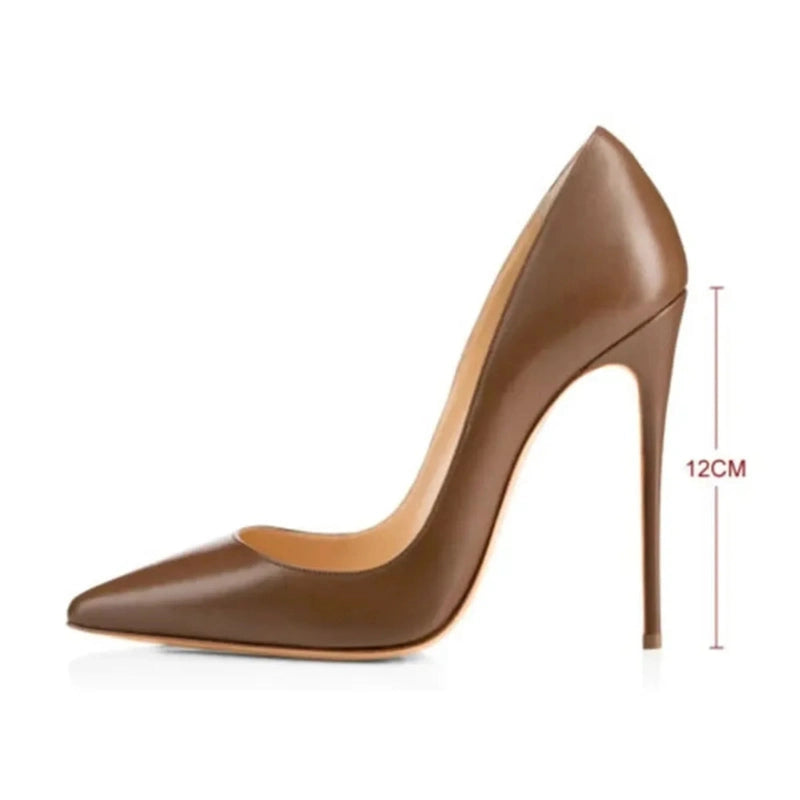 Brown pump in profile with pointed toe and height marker at 12 cm