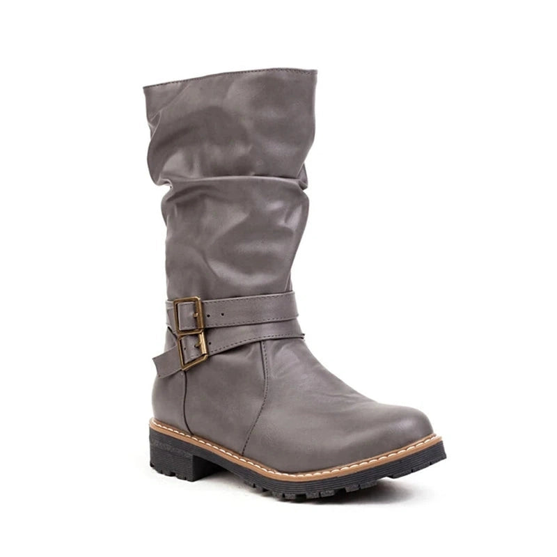 One Merendy Sassa gray boot photographed from the front, upright and centered, showcasing the round toe and relaxed upper.