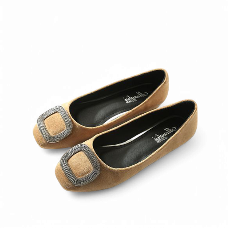 Angled view of camel pair emphasising wide forefoot and roomy fit.