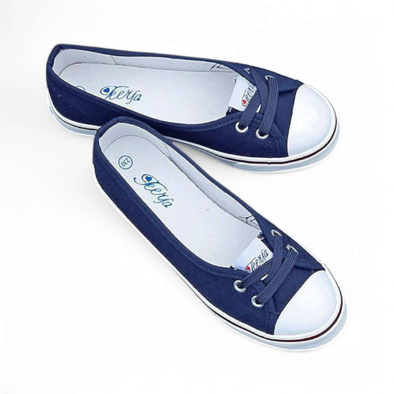 Navy canvas pair with sporty vibe and rubberised toe cap.